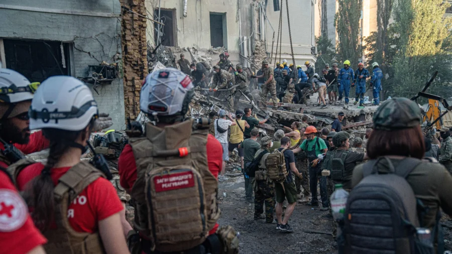 Russia and Ukraine Blame Each Other for Strike on Kyiv Children's Hospital