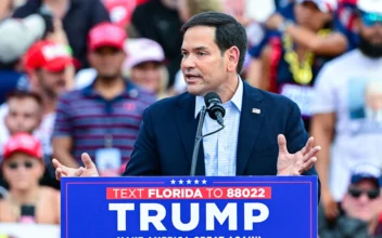 Trump Puts Spotlight on Rubio at Florida Rally Amid VP Speculation