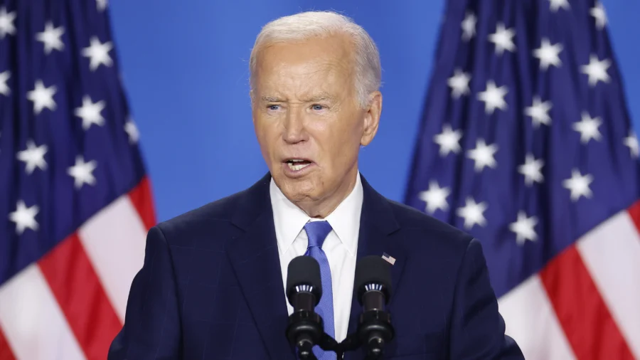 Biden Says China Will Pay Economic Penalty For Supporting Russia on Ukraine