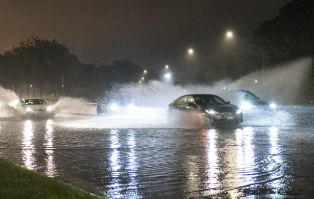 Residents Ordered to ‘Evacuate Now’ Due Imminent Dam Failure in Illinois City