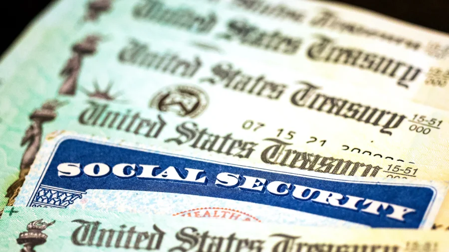 Social Security Says Offices Closed, Online Services Unavailable Amid Worldwide Tech Outage