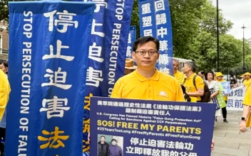 Falun Gong Practitioner Calls for UK Prime Minister to Help Father Imprisoned in China