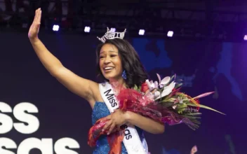 Miss Kansas Calls Out Alleged Abuser in Audience During Pageant