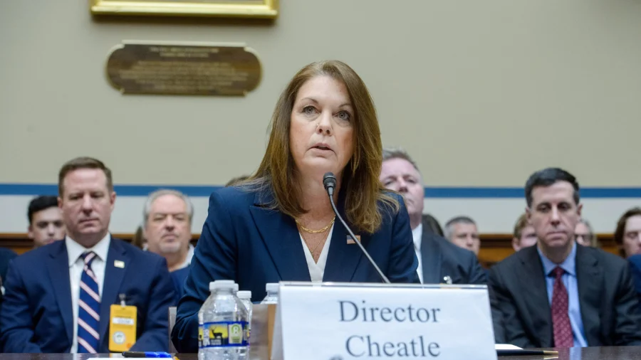 Democrat, Republican House Leaders Say Secret Service Director Must Resign
