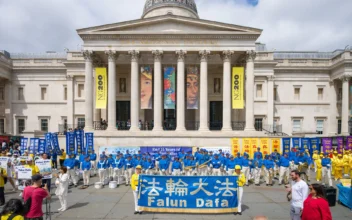 London Parade Marks 25 Years of Falun Gong Persecution