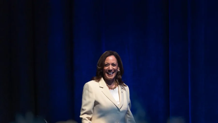 Harris Campaigns on Personal Freedoms in Indiana Speech