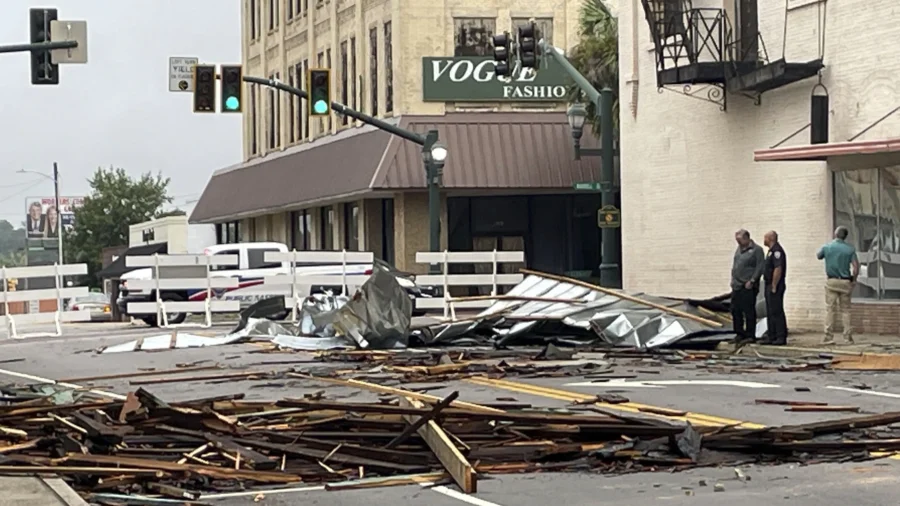 Severe Storms in the Southeast US Leave 1 Dead and Cause Widespread Power Outages