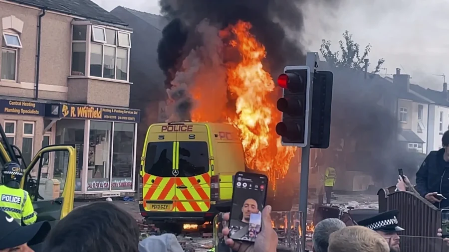 UK Police Lack Training, Resources to Tackle Widespread Riots, Violent Protests: Policing Consultant