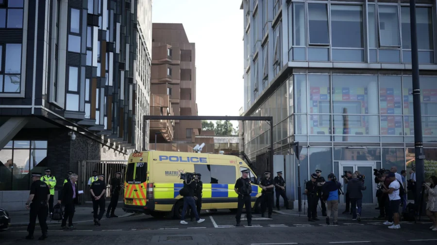 Teen Charged With Murder of 3 Girls in UK Stabbing Attack