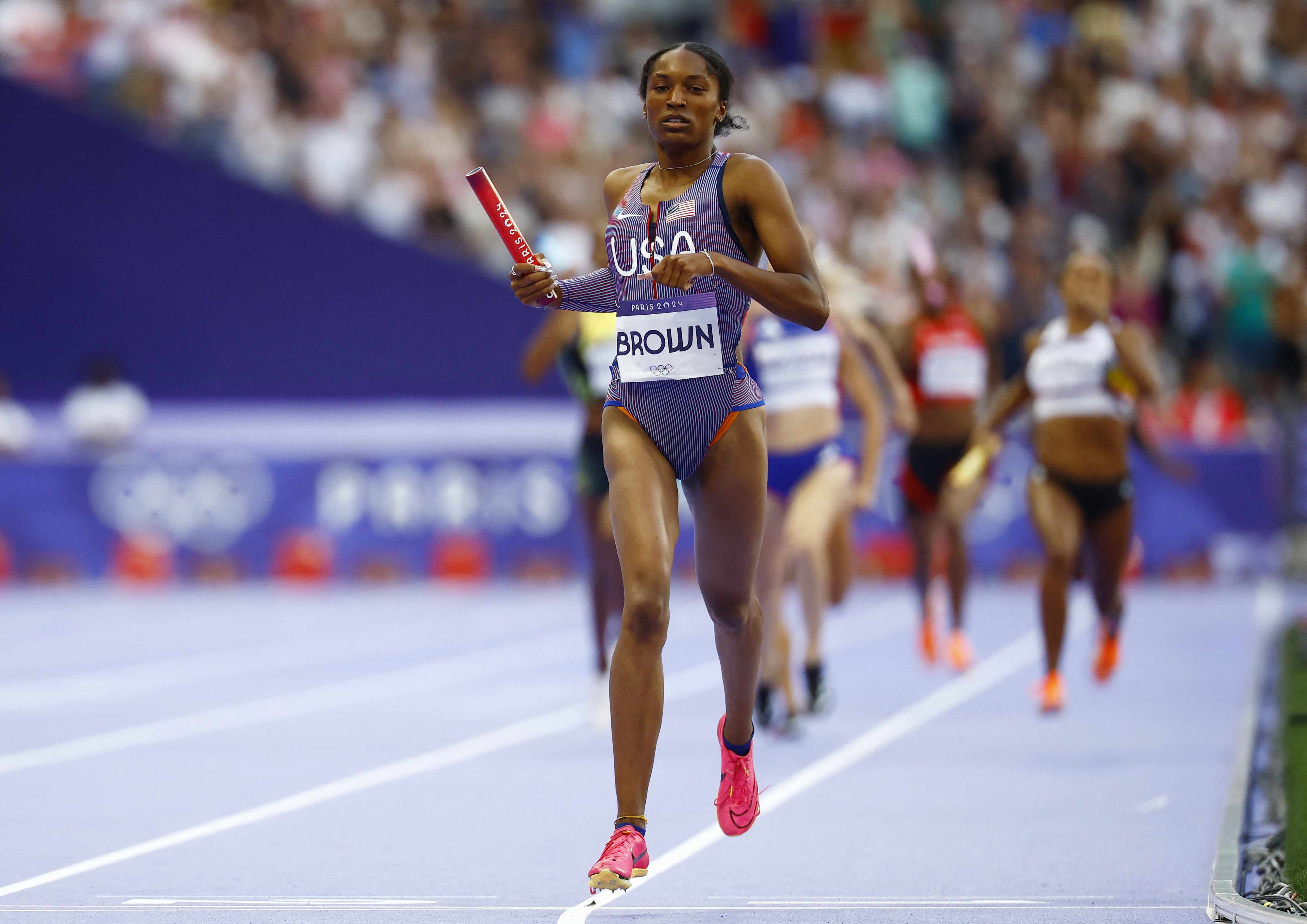 US Sets World Record in 4×400Meter Mixed Relay at Paris Olympics NTD