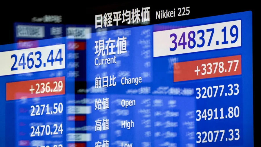 Japan’s Nikkei 225 Index Rebounds in Opening Trade Day After Worst-Ever Drop