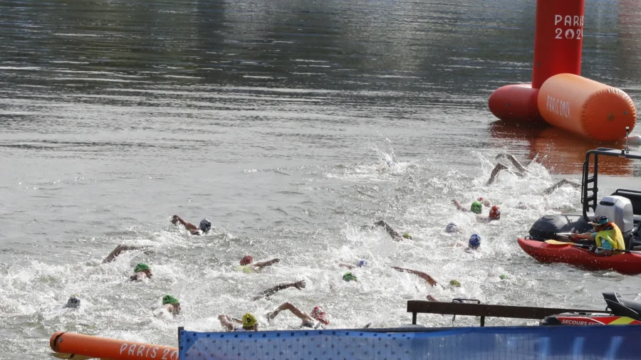 Athletes Concerned Over Seine Water Quality