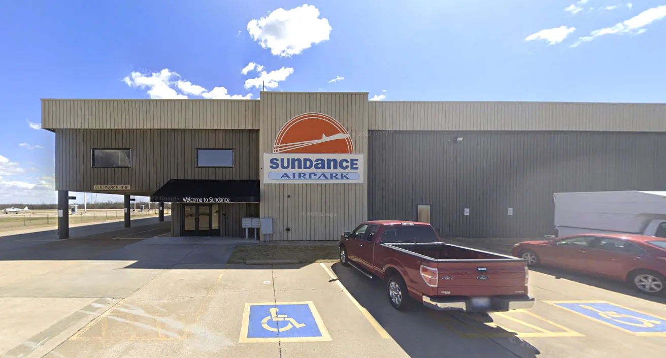 4 Killed When Single-Engine Plane Crashes in Oklahoma City