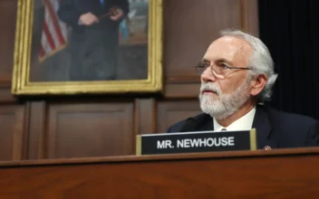 Rep. Dan Newhouse Survives Trump-Backed Primary Challenge