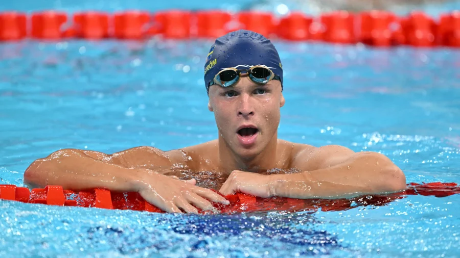 Swedish Swimmer Out of Olympic Marathon in Seine; Organizers Insist Water Is Safe