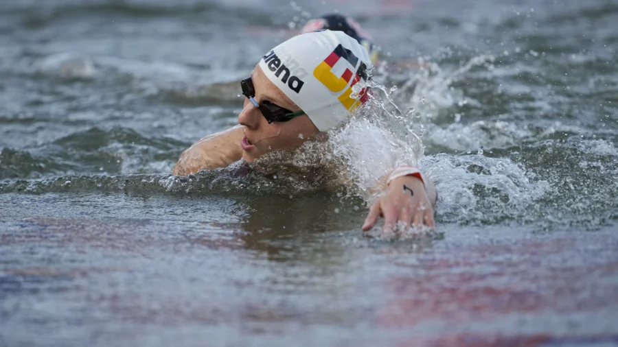 German Open Water Athlete Falls Ill After Swimming in Seine River