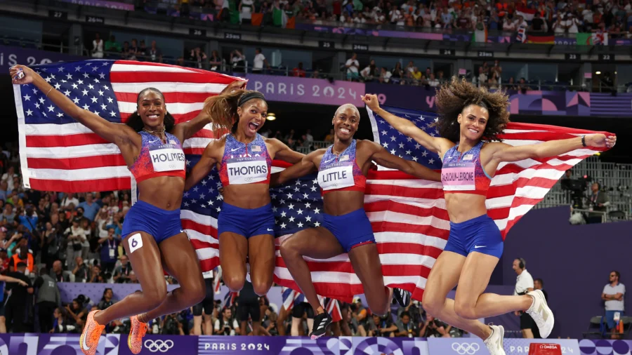 US Wins Women’s 4×400-Meter Relay