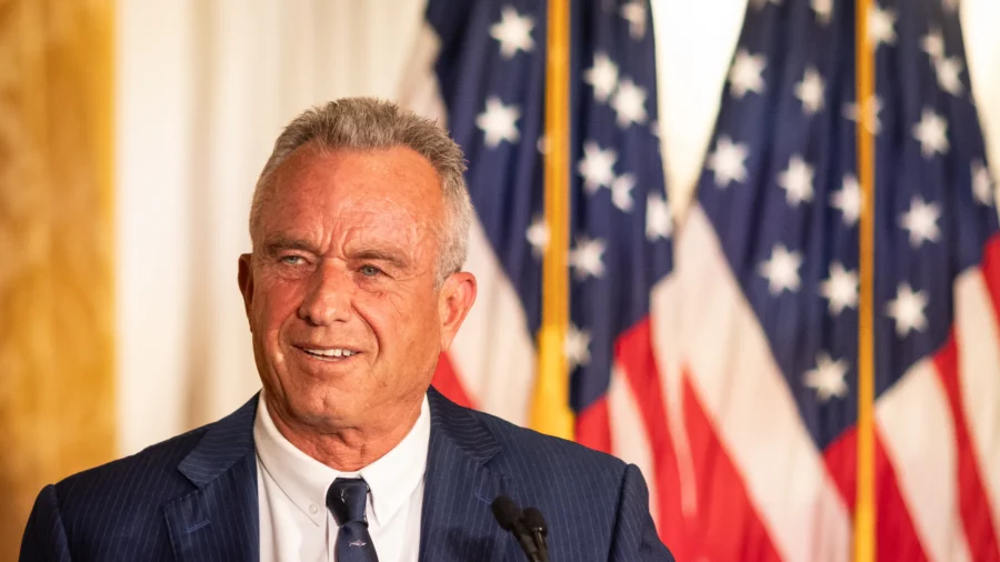 RFK Jr. Gets on Texas Ballot, Continues Campaigning