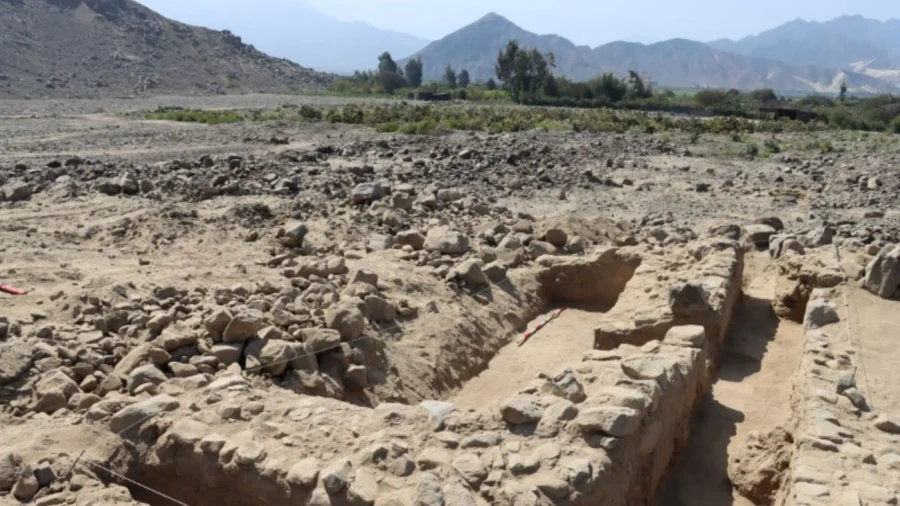 Archaeologists Unearth Bodies in Peruvian Temple up to 3,800 Years Old