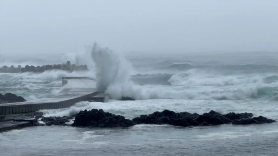 Japan’s Eastern Region Orders Evacuations as Typhoon Ampil Approaches