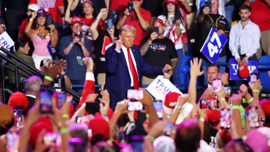 Trump Holds Rally in Wilkes-Barre, Pennsylvania