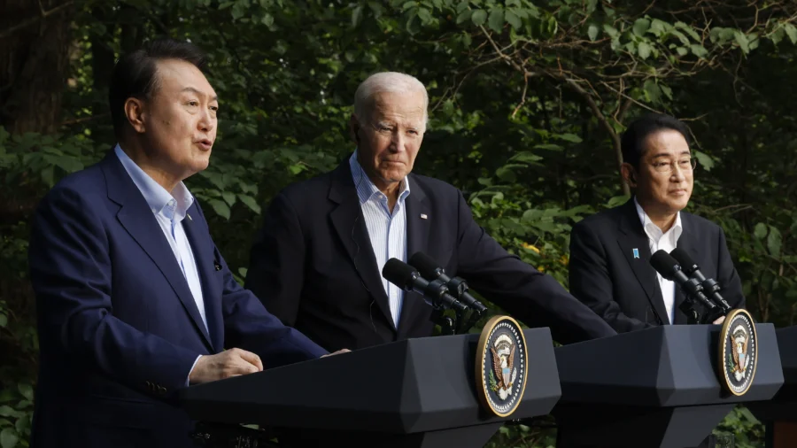 Japan, South Korea, US Renew Cooperation Vow One Year After Historic Summit