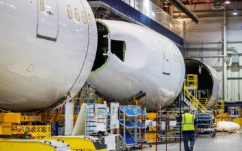 US FAA Requires Inspections of Boeing 787 Planes Following Mid-Air Dive