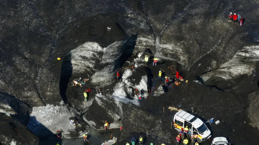 Police in Iceland Call Off Search at Ice Cave Collapse That Killed 1 Man, Saying No One Is Missing