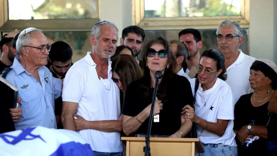 Israeli Mourners Hold Funeral for Hostage Killed in Gaza