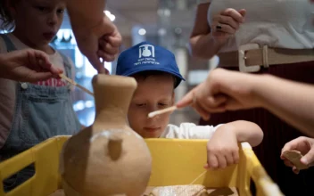 Israeli Boy Who Broke Ancient Jar Learns How Museum Is Piecing It Back Together