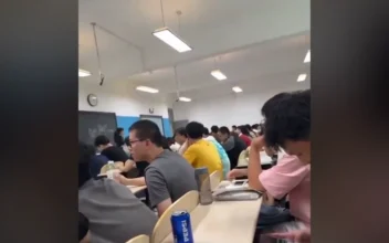 Video Shows Chinese Student Shouting ‘I Don’t Like the CCP’ During Class