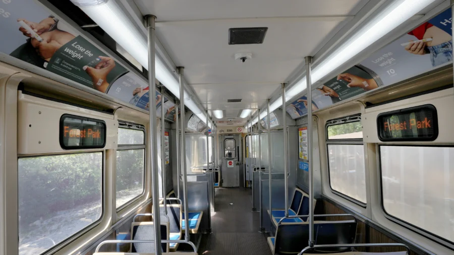 4 People Killed on Chicago-Area L Train Likely Didn’t Even See Shooter, Official Says