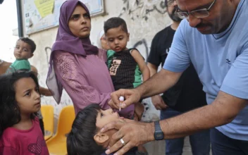 WHO Plans to Continue Polio Vaccinations in Gaza Amid Israel–Hamas Humanitarian Pause