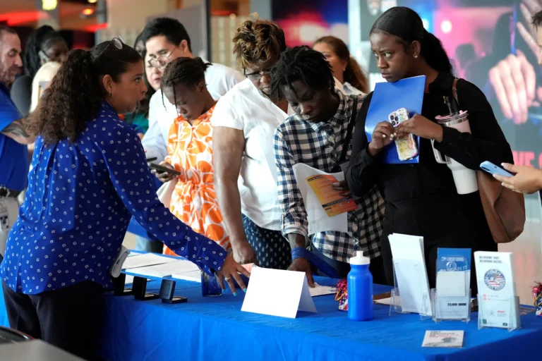 US Labor Market Cools in August With Only 142,000 New Jobs