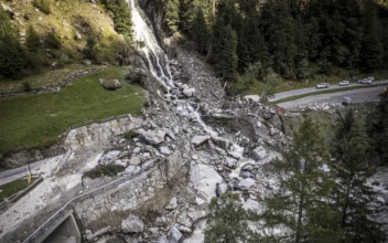 Tourists Helicoptered Down From Swiss Mountain Resort After Mudslide Cuts Off Road Access