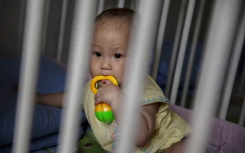 China Halts Foreign Adoptions After 32 Years