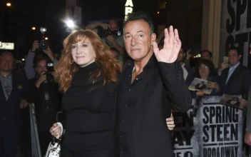 Patti Scialfa, Bruce Springsteen’s Wife and Bandmate, Reveals Cancer Diagnosis