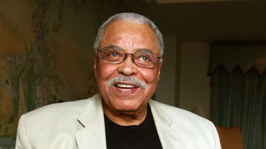 James Earl Jones, Longtime Actor Who Voiced Darth Vader, Dies at 93