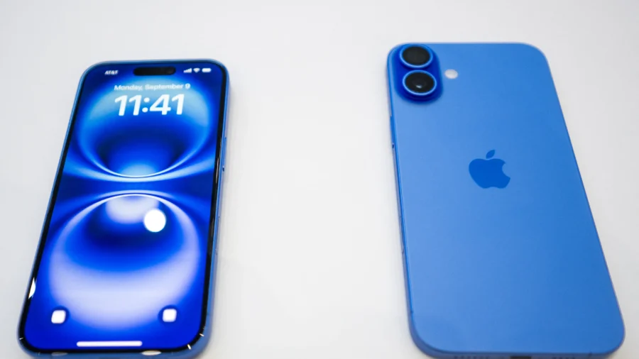 iPhone 16 Gets ‘Apple Intelligence,’ New Buttons