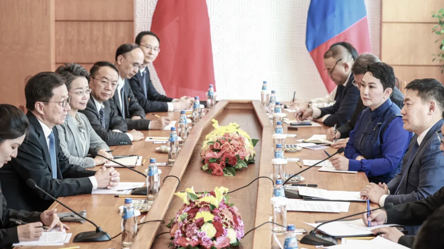 Chinese Deputy Leader Meets With Mongolia Leaders