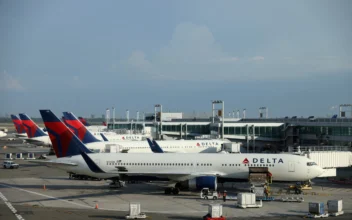 Stowaway Caught On Delta Flight From New York to Paris