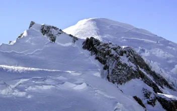 2 Italian and 2 South Korean Climbers Found Dead Close to Mont Blanc’s Summit