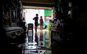 Hanoi Flooded by Swollen River as Typhoon Yagi Leaves 179 Dead