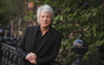 Jon Bon Jovi Helped Talk Woman Off Ledge of Nashville Bridge, Police Say