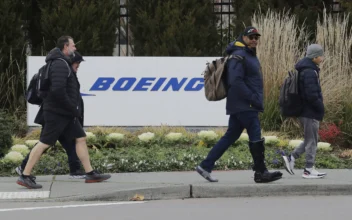 Boeing Workers Vote on Contract as Potential Strike Looms