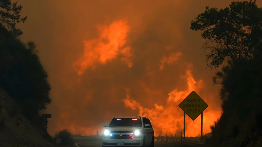 Scenic California Mountain Town Walloped by Blizzard Is Now Threatened by Wildfire