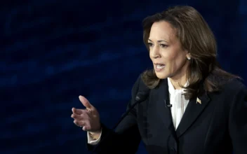 Harris Must Turn Page on ‘Divisiveness of the Past’ to Appeal to American Voters: Strategist