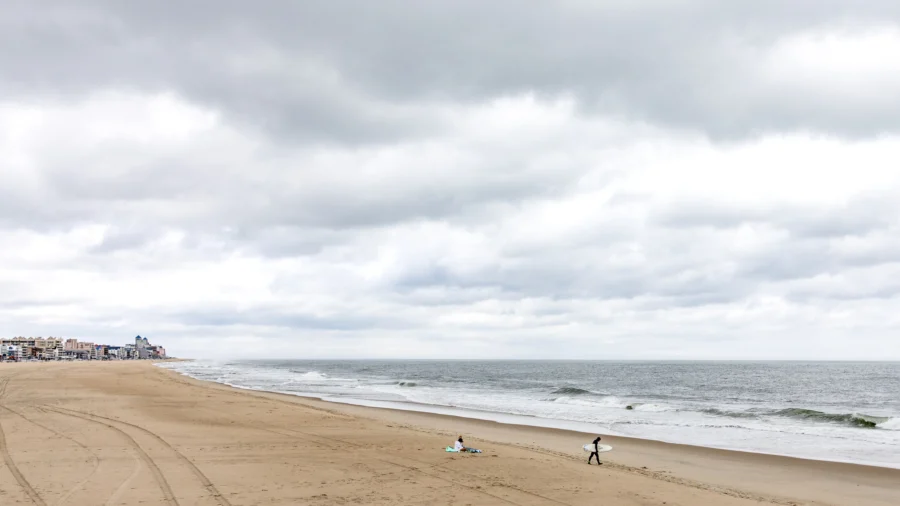 Medical Waste Washes Ashore Leading to Closure of Maryland, Delaware, and Virginia Beaches