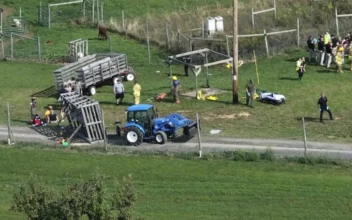 Wagon Rolls Over at Wisconsin Apple Orchard Injuring About 25 Children and Adults