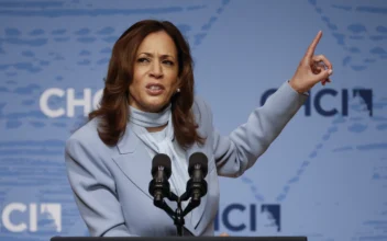 Harris Should ‘Spend All of Her Time’ in Crucial Swing States: Democratic Strategist